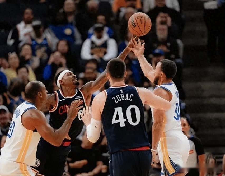 快船106-103勇士迎2喜2忧！比尔+3替补证明价值，布朗该放弃了！